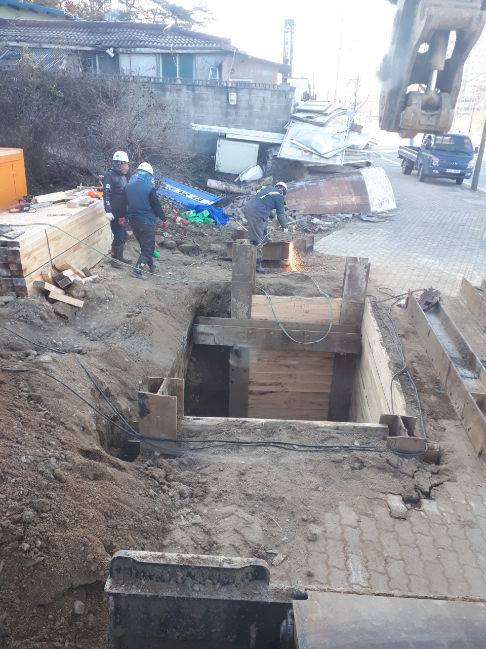 2950055133_wIJUh8aF_6de86ac75ce20c0481e572df91047c1a1166abff.jpg 이미지크게보기